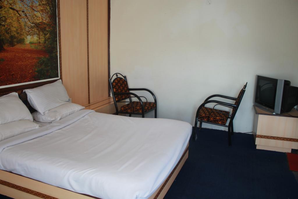 Hotel Sapphire Grand Ooty Exterior photo